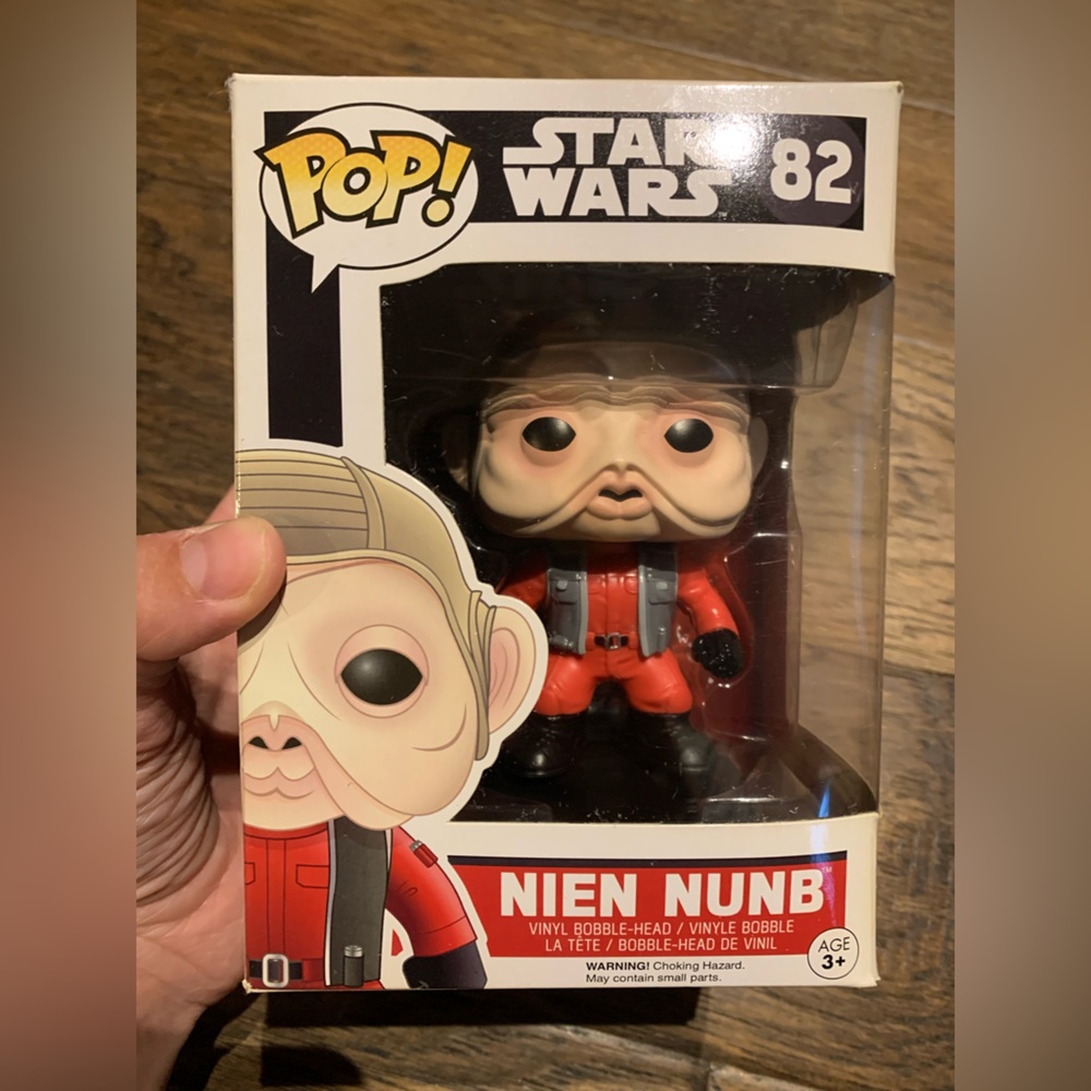 STAR WARS NIEN NUNB FUNKO